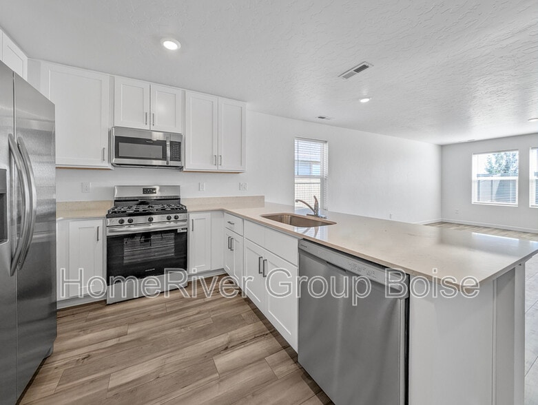 Building Photo - 20444 Owl Creek Ave