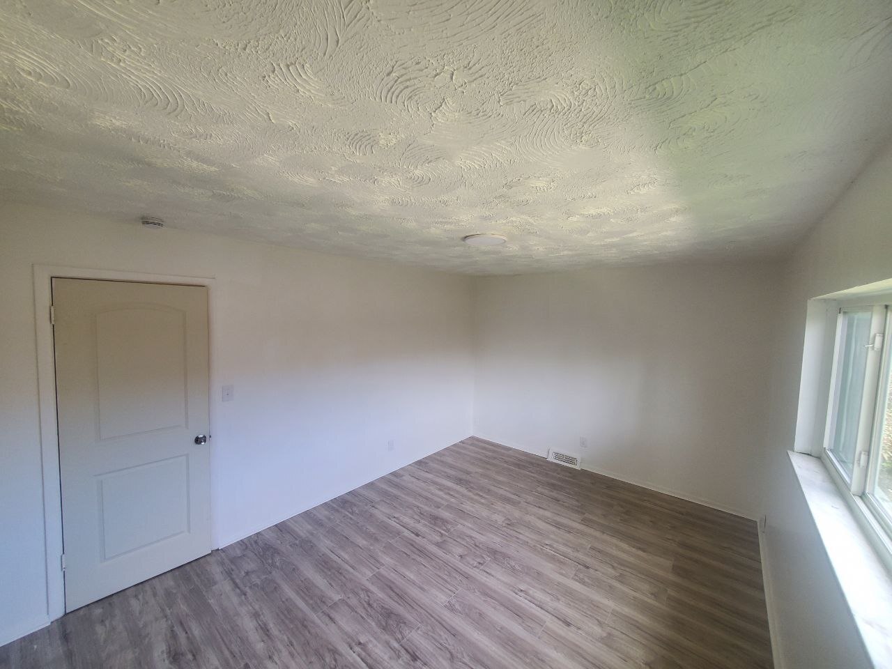 Building Photo - 23756 Banbury Cir