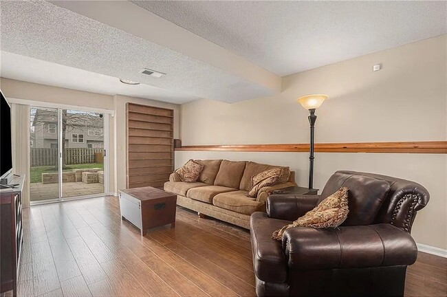 Building Photo - 18443 W 160th Terrace