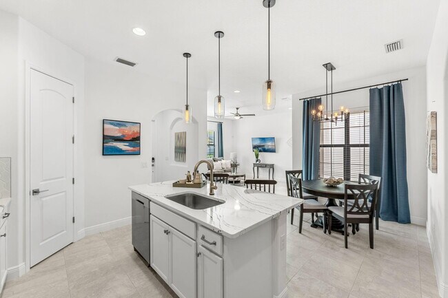 Building Photo - 8130 Allure Dr