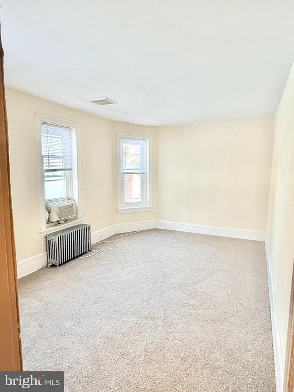 Building Photo - 327 Main St