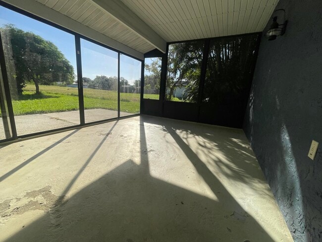 Building Photo - 1849 SE Rainier Rd