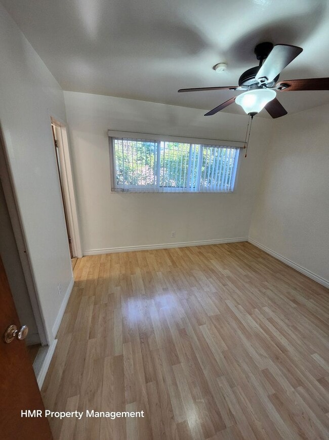 Building Photo - Beautilful 1-bedroom Upstairs Apartment in Pomona