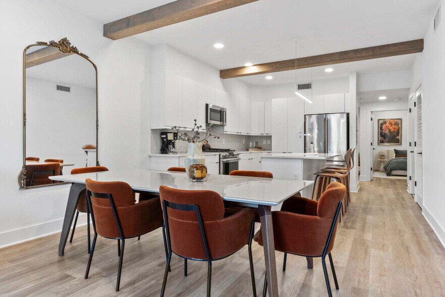 Building Photo - 346 Peters St SW