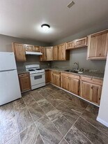 Building Photo - 301 Alamosa