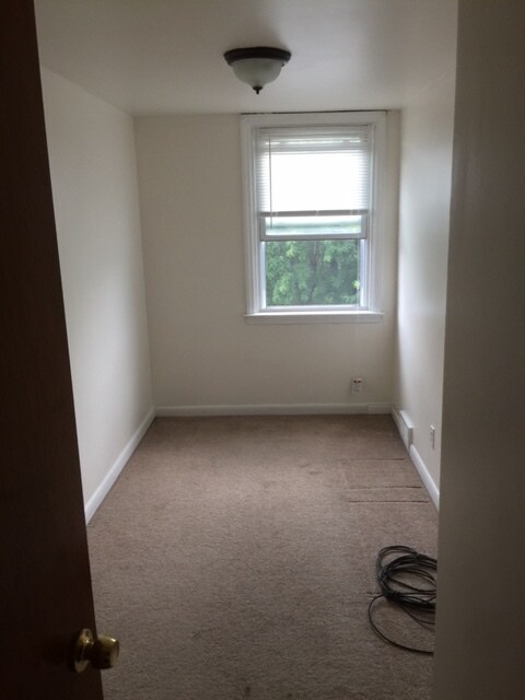 Building Photo - 5224 Fairhaven Rd