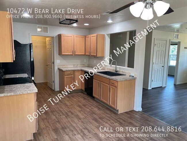 Building Photo - 10472 W Bear Lake Dr