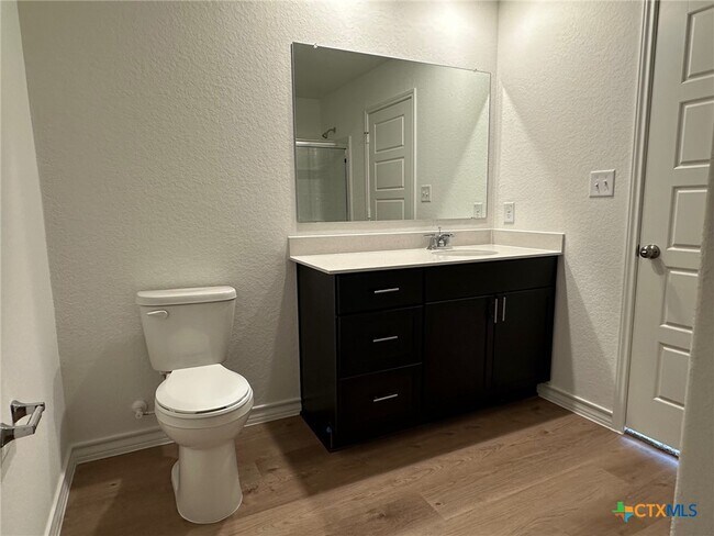 Building Photo - 936 Heartseed Ave