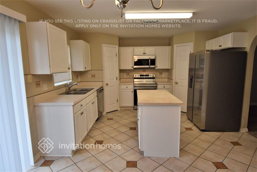 Building Photo - 10420 Fly Fishing St