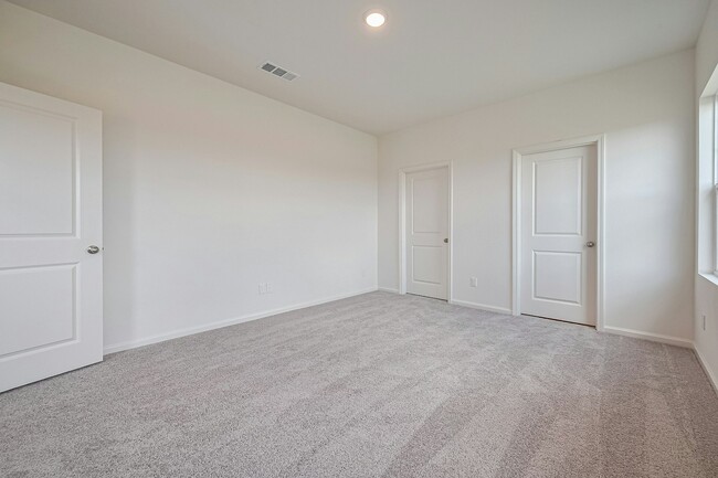 Building Photo - 8510 Ora Mdws Dr