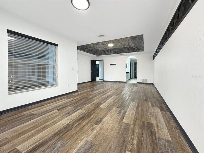 Building Photo - 743 Chamberlin Trail