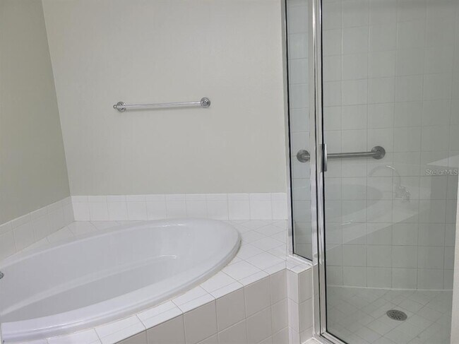 Building Photo - 820 Lantern Way