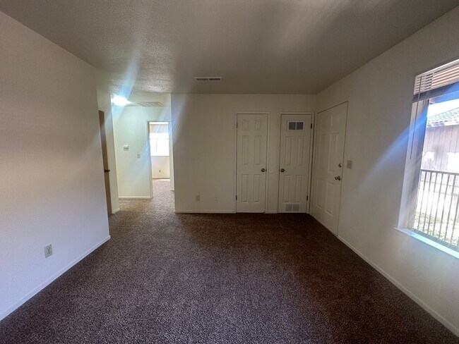 Building Photo - Gated community - Water, Garbage & Sewer I...