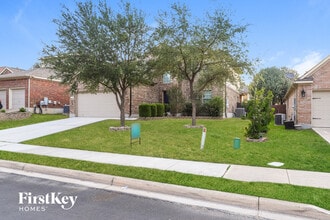 Building Photo - 2204 Oak Valley