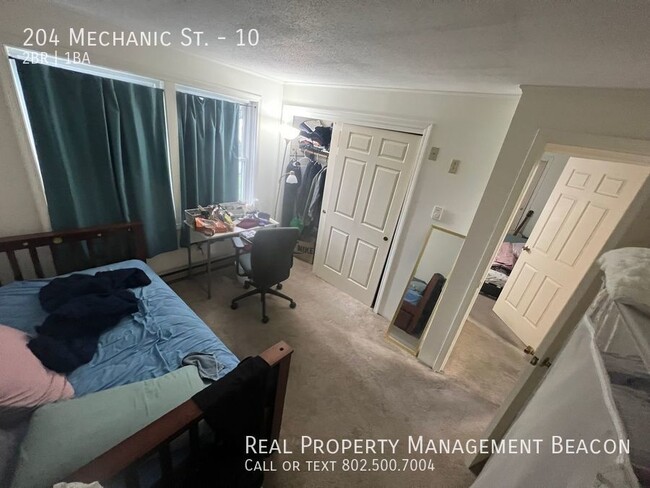 Building Photo - Lebanon 2BR 1BR $1750 plus utilities