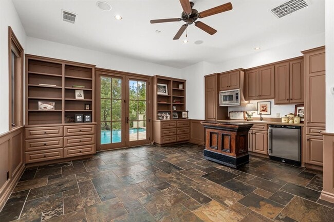 Building Photo - 7324 Vista Mountain Dr