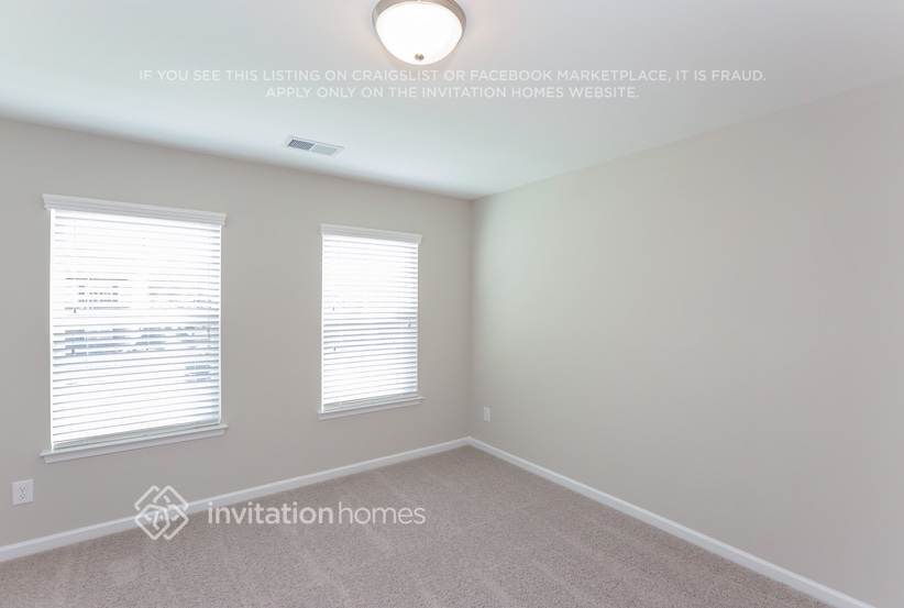 Building Photo - 5730 Verrazano Dr