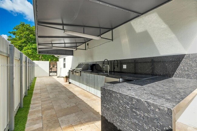 Building Photo - 14813 NW 87th Pl