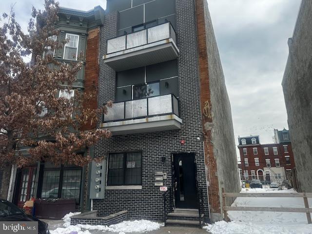 Building Photo - 1005 N Marshall St