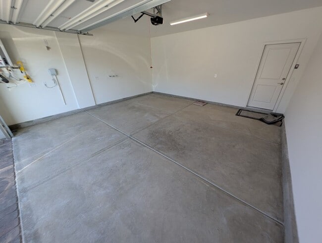 Building Photo - 544 Clover Bar Ln