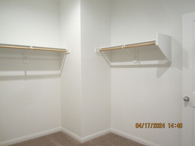 Building Photo - COOL POOL, PARKS AND NEAR NEW 3 BR PLUS DEN IN MEINFEE