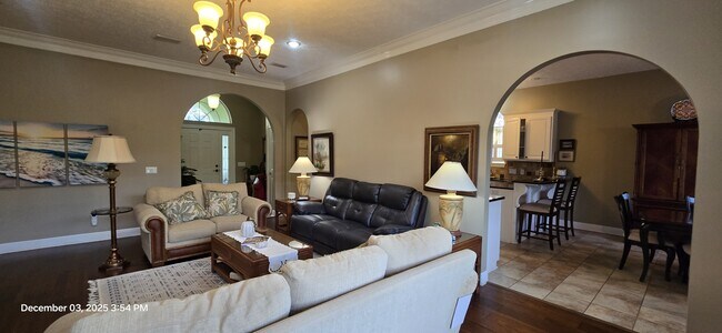 Building Photo - 4630 Delwood View Blvd