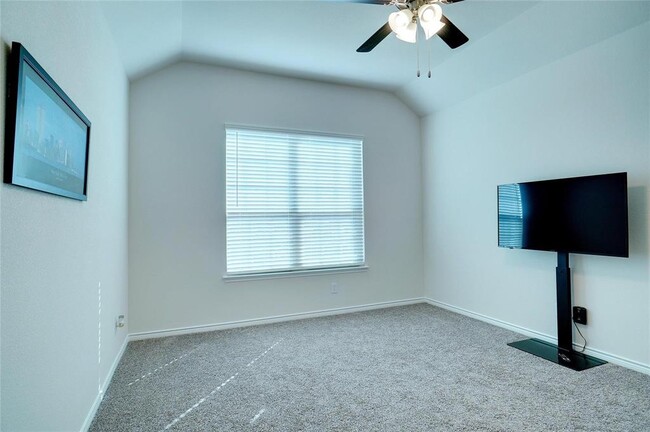 Building Photo - 2325 Brightstone Dr