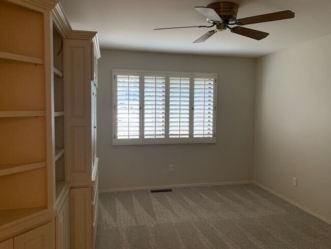 Building Photo - 1172 Eagles Nest