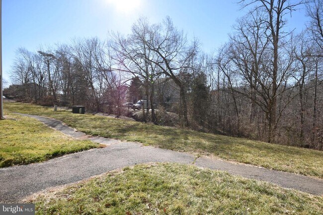 Building Photo - 14905 Rydell Rd