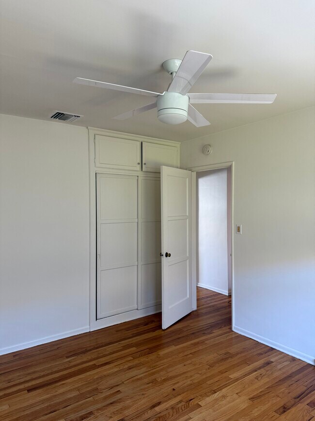 Bedroom 1 - 2401 Oak St