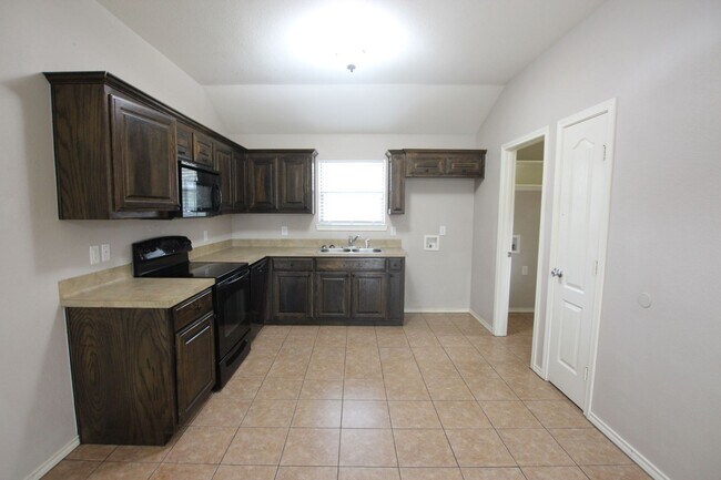 Building Photo - 17074 Sentinel Ln