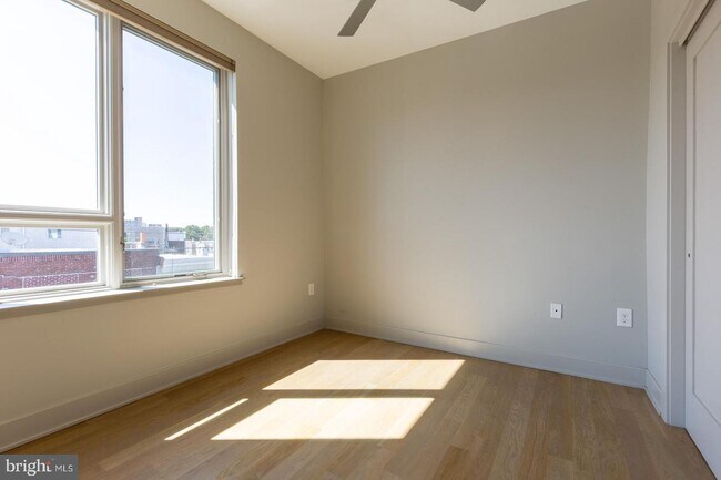 Building Photo - 1646 S 12th St