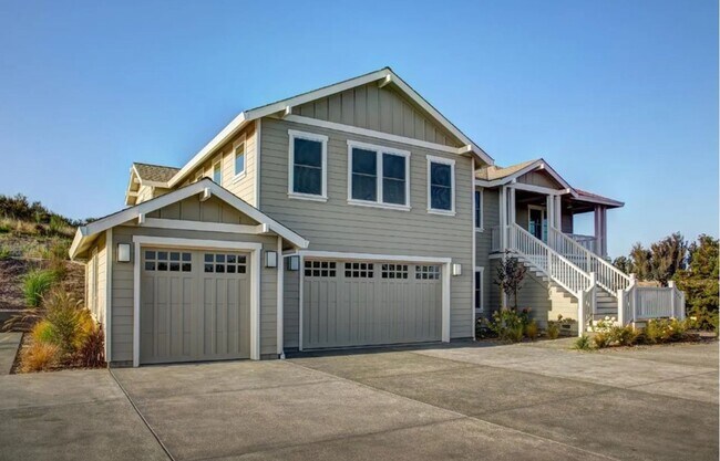 Building Photo - Modern Country Home in Petaluma – 4 Bed, 3...
