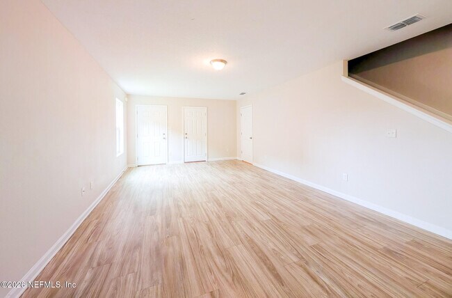 Building Photo - 6861 Lake Mist Ln