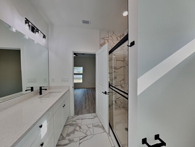 Building Photo - 1284 Navigator Rd