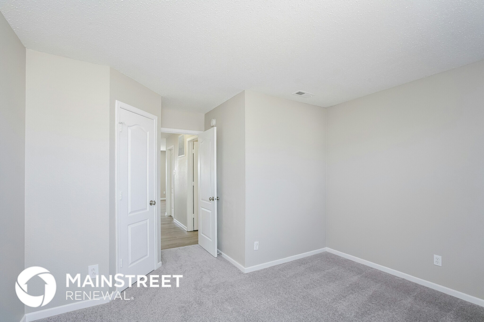 Building Photo - 6849 W Stansbury Blvd