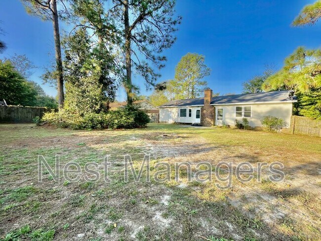 Building Photo - 2109 Hollyridge Pl