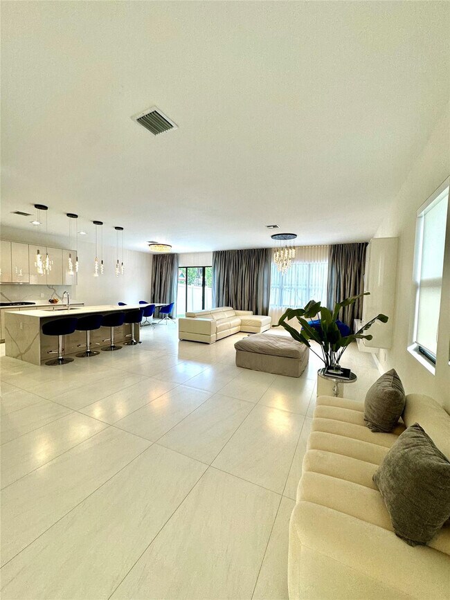 Building Photo - 4915 Whispering Way