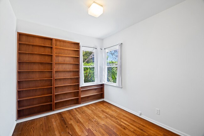 Building Photo - 5342 Emporia Ave