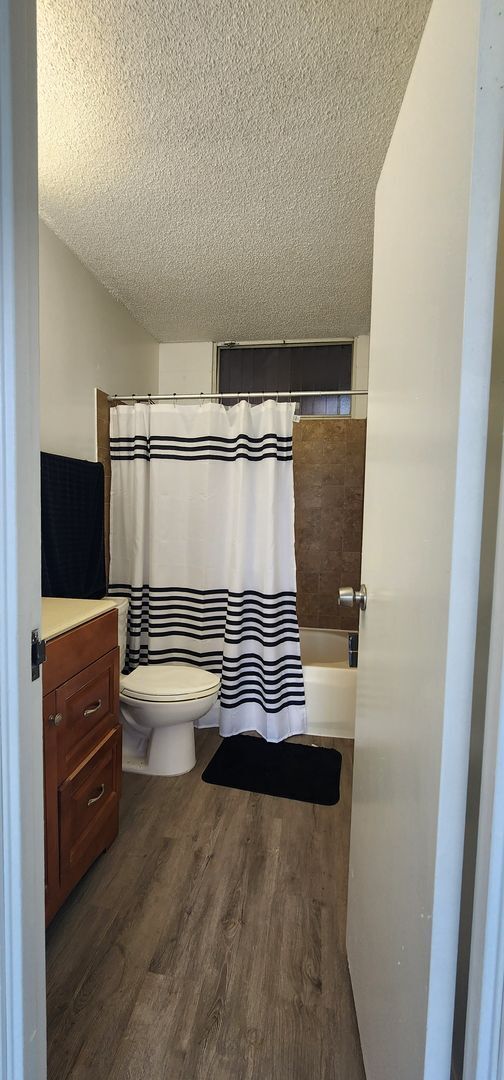 Building Photo - Cathedral Point Mililani