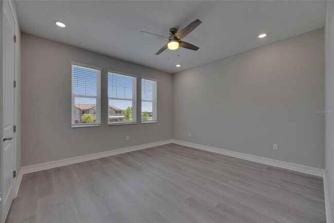 Building Photo - 4899 Isola Ct