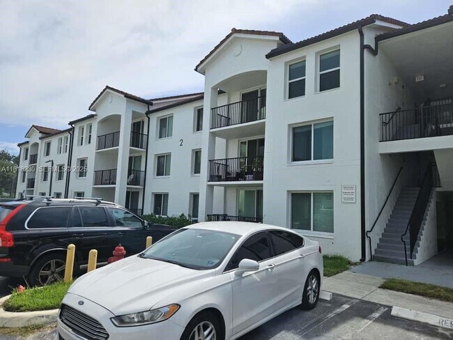 Building Photo - 207 Villa Cir