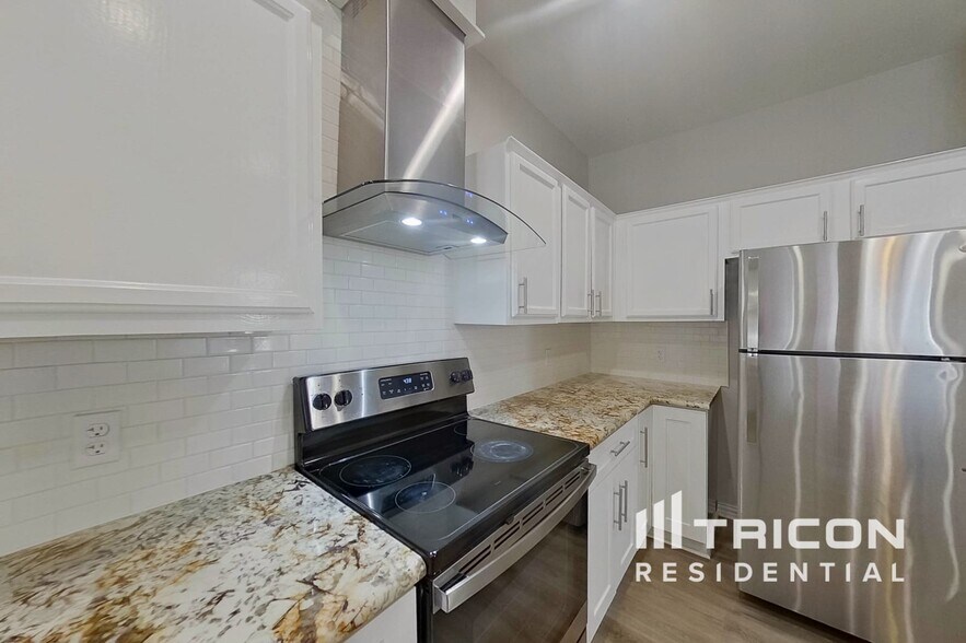 Building Photo - 1121 Cypress Ln