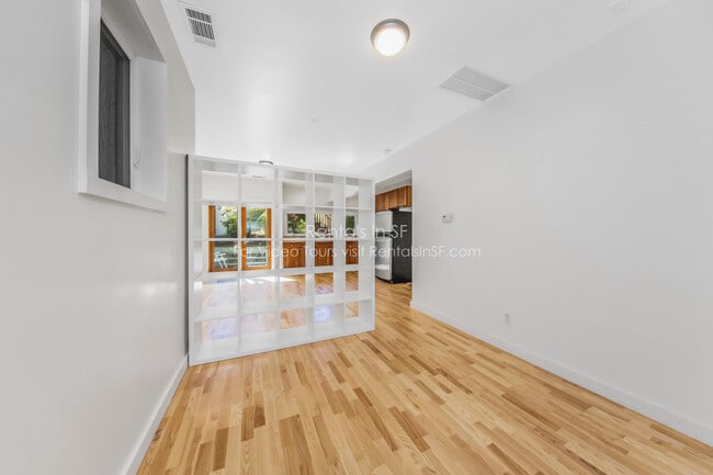 Building Photo - 2834 Harrison St