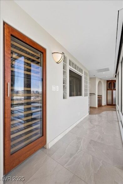 Building Photo - 3111 Bel Air Dr