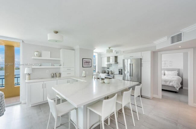 Building Photo - 90 Alton Rd