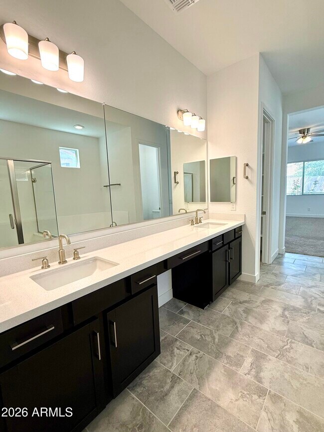 Building Photo - 3824 Fiestaflower Ln