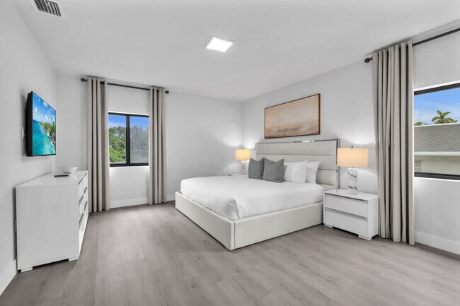 Building Photo - 2951 NW 13th St