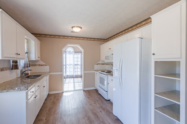 Building Photo - 413 Spurlin Ct