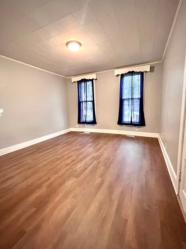 Building Photo - 204 W Louisiana St